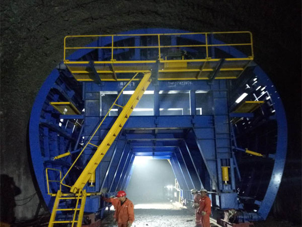 隧道襯砌臺車的安裝步驟有哪些？